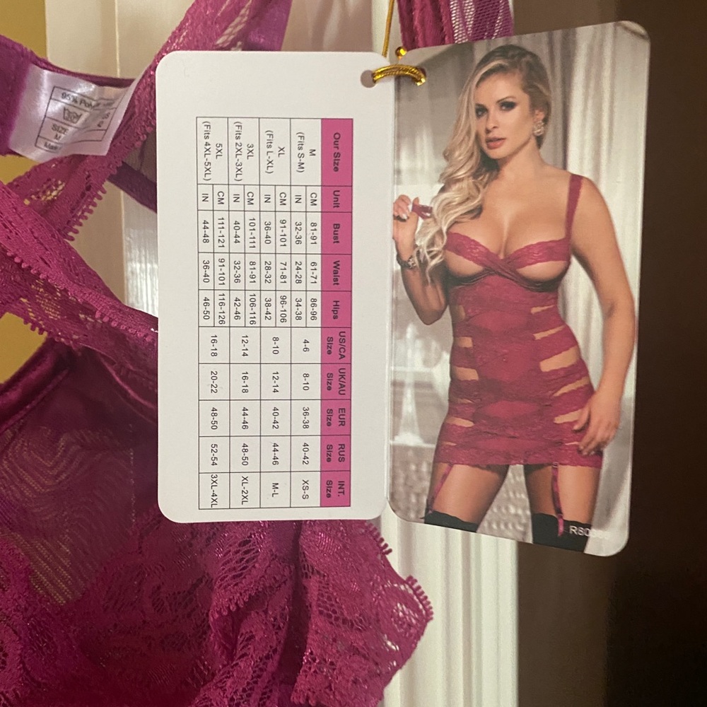 Wine/Rose lingerie, caged look